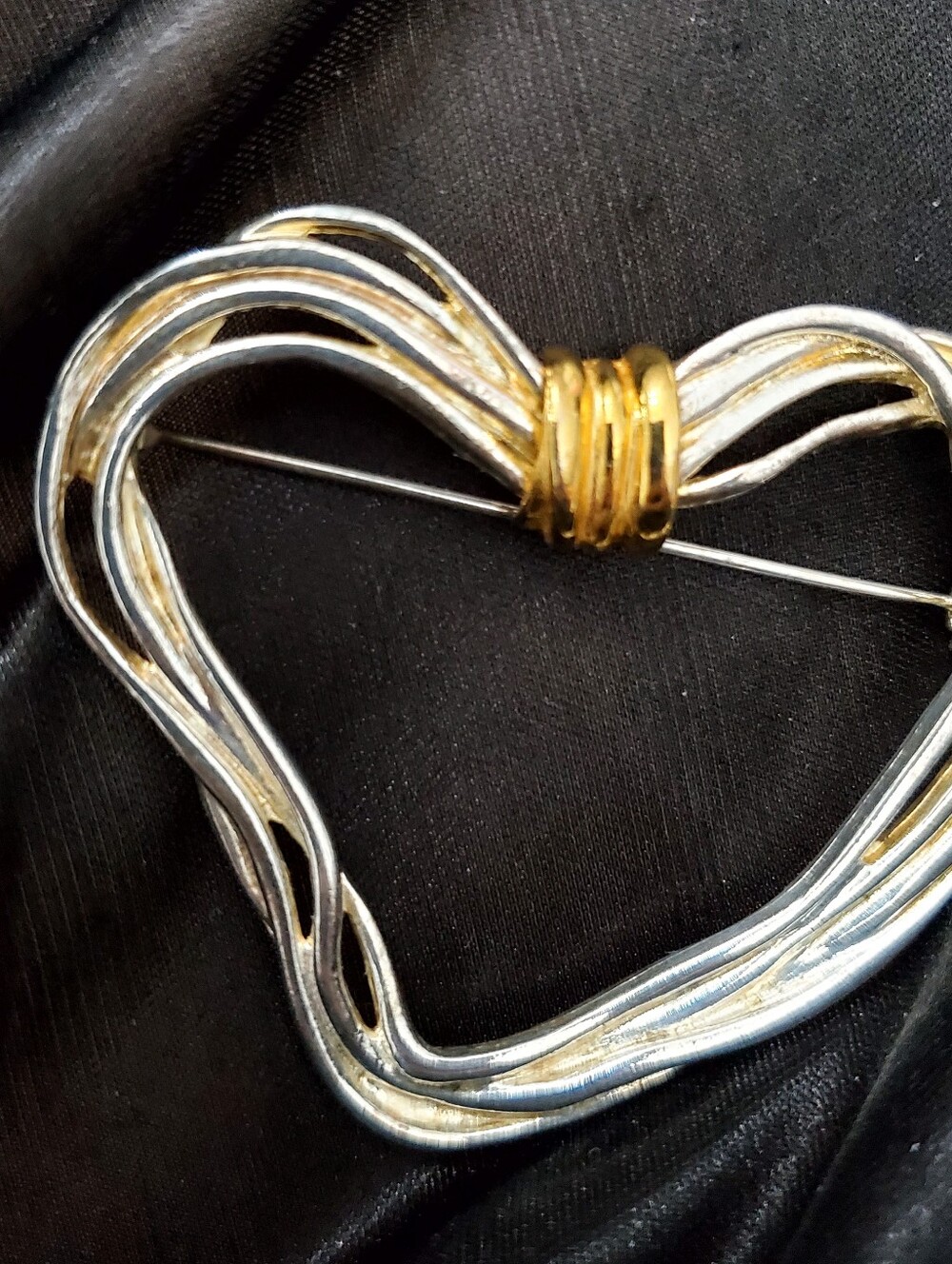 Vintage 1980’s Premier Designs Gold-Tone Textured Heart Brooch